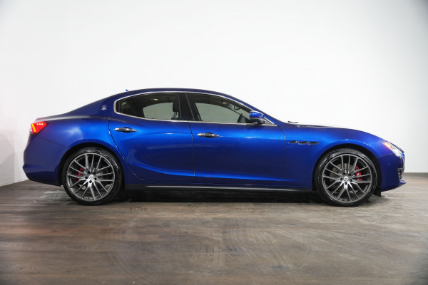 2021 Maserati Ghibli Sedan Image 4