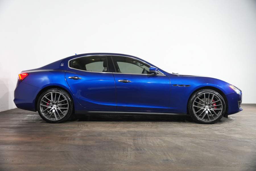 2021 Maserati Ghibli Sedan Image 4
