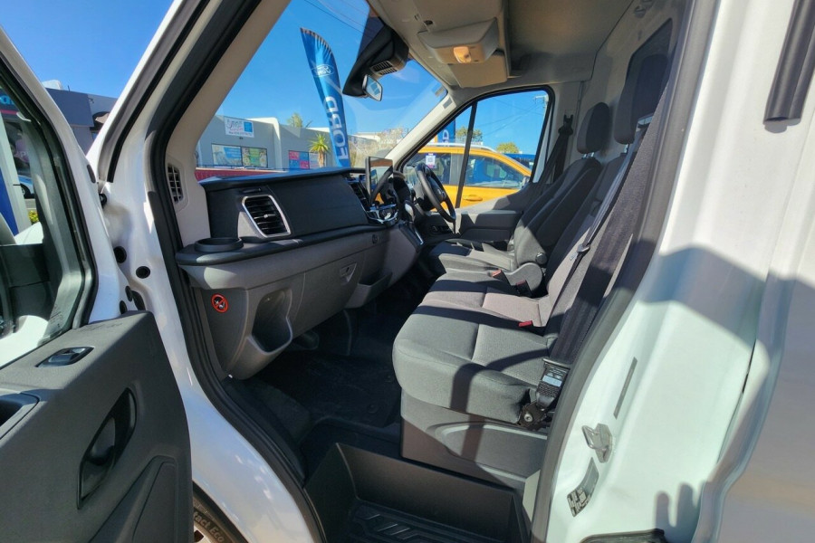 2024 Ford Transit VO 350L Van Image 8