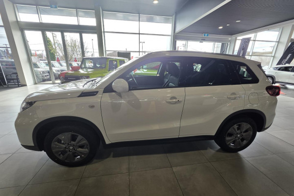 2026 Suzuki Vitara  Turbo Hybrid SUV Image 3
