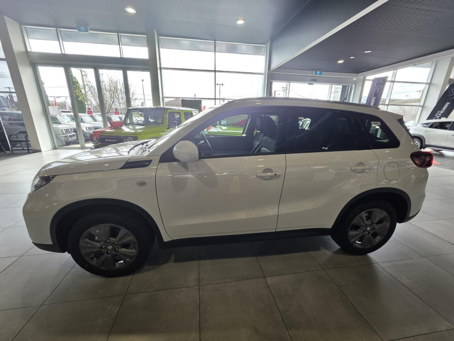 2026 Suzuki Vitara  Turbo Hybrid SUV Image 3