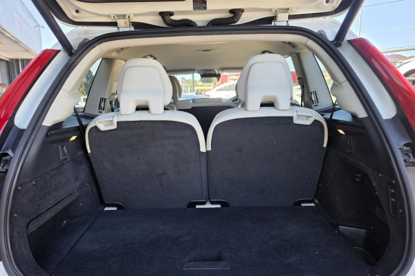 2015 MY16 Volvo XC90 L Series D5 Inscription SUV Image 19