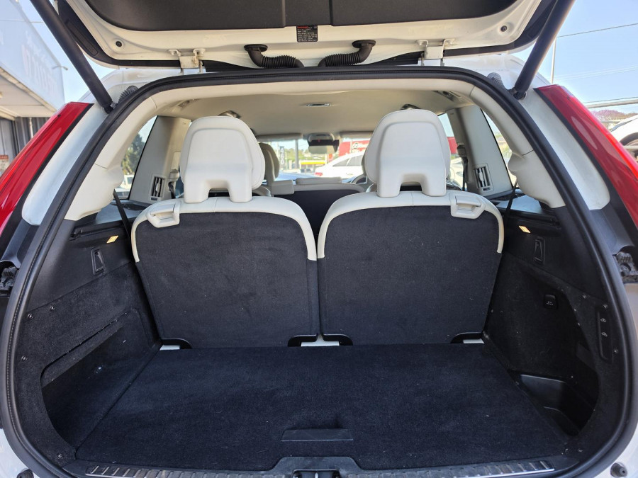 2015 MY16 Volvo XC90 L Series D5 Inscription SUV Image 19