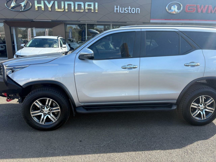 2023 Toyota Fortuner GUN156R GXL SUV Image 5