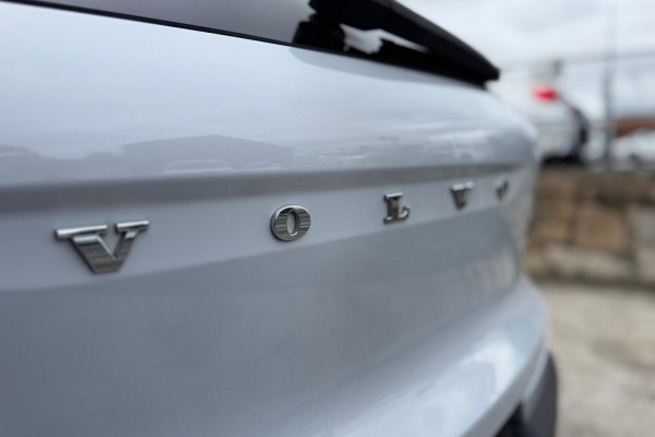 2021 MY22 Volvo XC40 XZ Recharge Pure Electric SUV Image 24