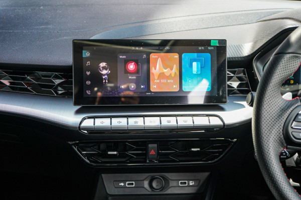 2024 MG MG5 AP32 Essence Sedan Image 4