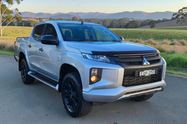 2021 MY22 Mitsubishi Triton MR GLX-R Ute Image 1