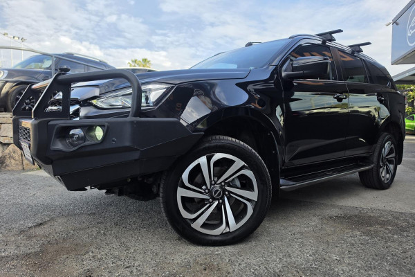 2021 Isuzu MU-X RJ LS-T SUV Image 1