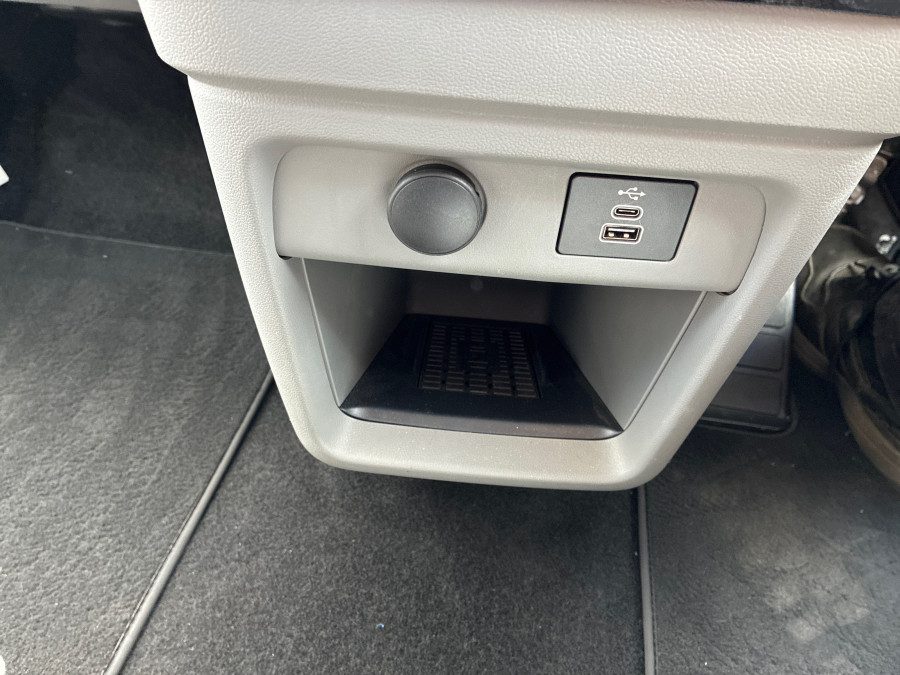 2024 MY24.5 Ford Tourneo AV Active People Mover Image 20