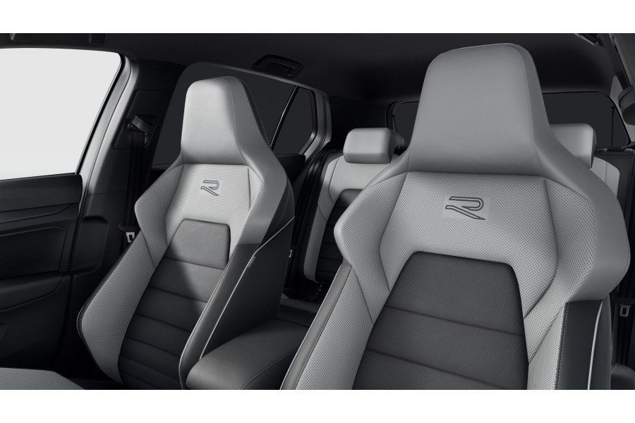 2025 Volkswagen Golf 8.5 110TSI R-Line Hatch Image 9