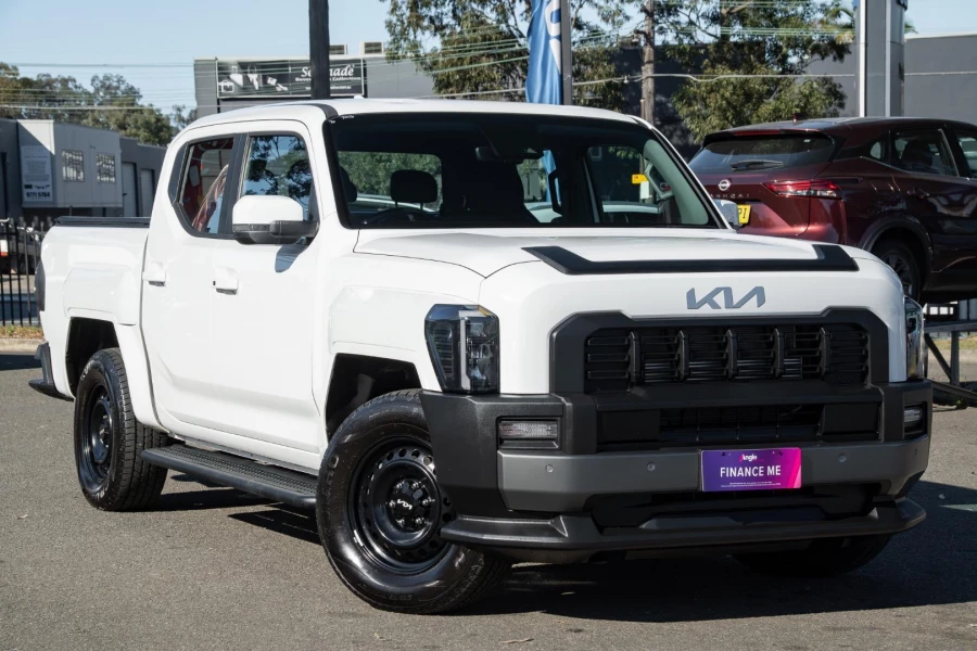 2025 MY26 Kia Tasman TK S Cab Chassis Image 1