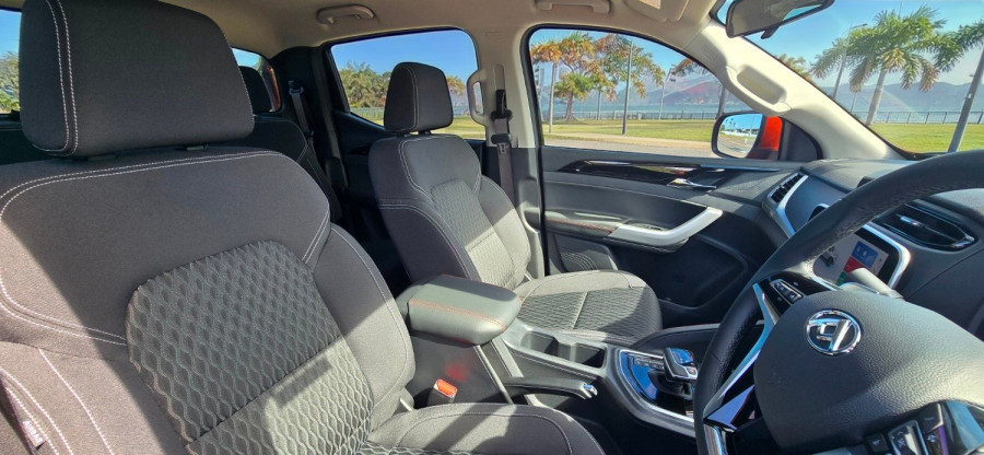 2026 MY25 LDV T60 SK8C Max PRO Ute Image 2