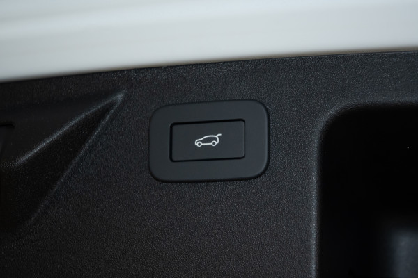 2025 MY25.5 Land Rover Discovery Sport L550 P250 Dynamic SE SUV