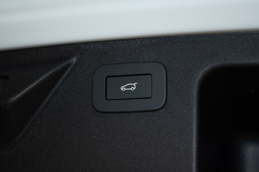 2025 MY25.5 Land Rover Discovery Sport L550 P250 Dynamic SE SUV