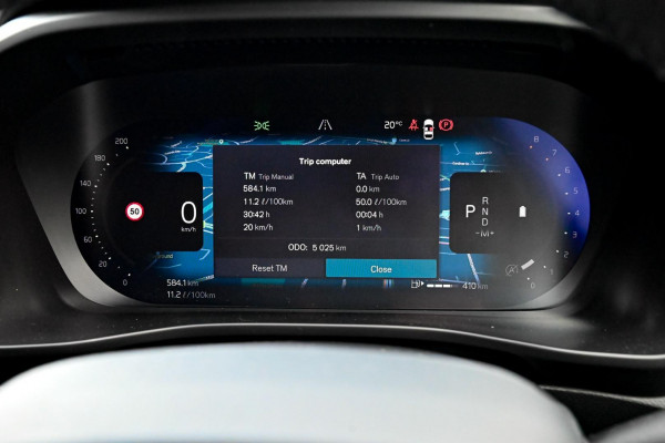 2025 Volvo XC40 XZ Ultra B4 Bright SUV Image 14