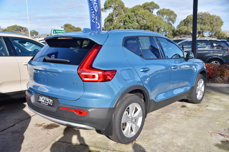 2024 MY25 Volvo XC40 XZ Plus B4 SUV Image 2