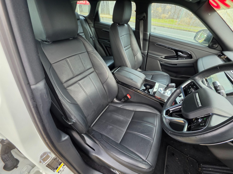 2022 Land Rover Range Rover Evoque L551 R-Dynamic SE SUV Image 27