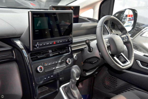 2026 MY27 Hyundai Staria Load US4.V4  Van Image 11