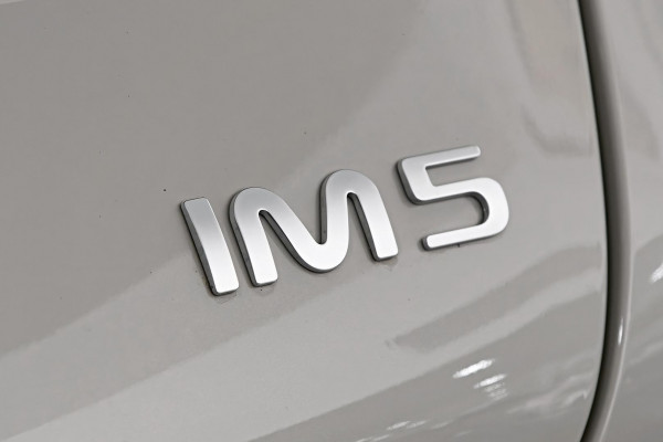 2025 MG IM5 P12L Premium Hatch Image 20