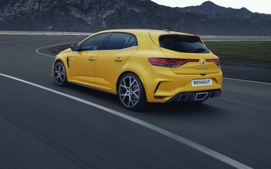 Megane R.S. Looks to thrill