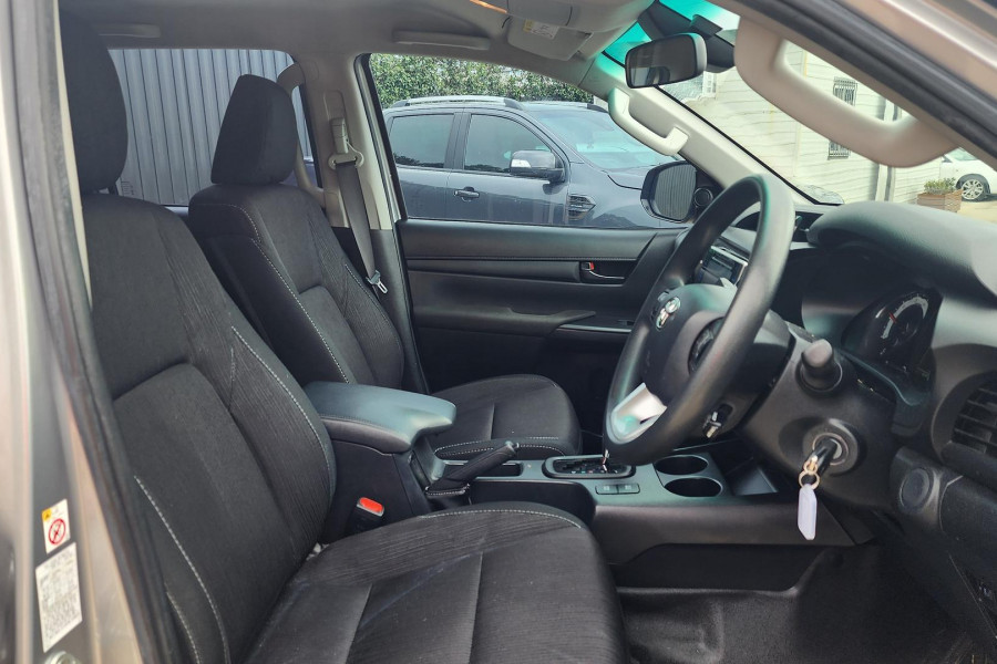 2019 Toyota HiLux  Rugged Dual Cab Ute Image 10