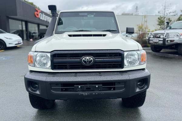 2023 Toyota LandCruiser VDJ79R WorkMate Double-Cab Cab-Chassis Image 3