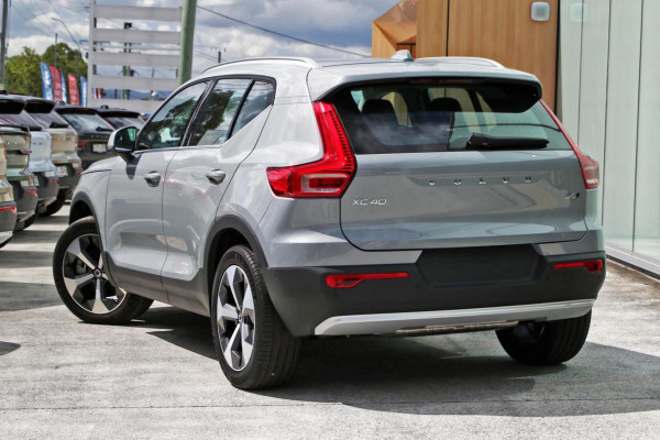 2023 MY24 Volvo XC40 XZ Ultimate B4 Bright SUV Image 2