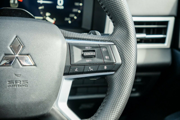 2025 Mitsubishi Outlander ZM LS SUV Image 12