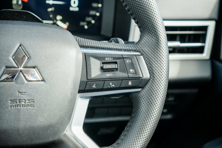 2025 Mitsubishi Outlander ZM LS SUV Image 12