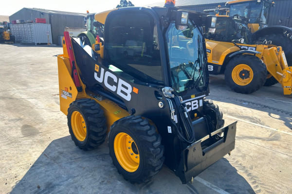 2026 JCB WHL SKID STEER LDR Wheeled Skidsteer Loader Image 3