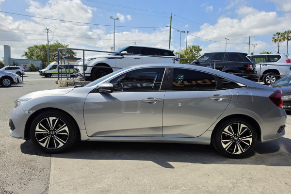 2016 Honda Civic 10th Gen VTi-LX Sedan Image 10