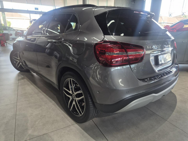 2018 Mercedes-Benz GLA-Class X156 GLA180 SUV image 6