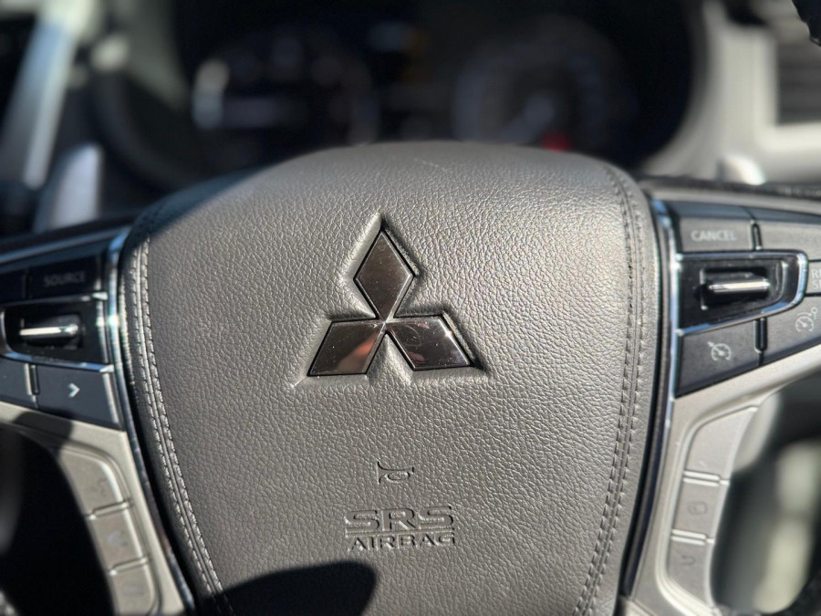 2017 Mitsubishi Pajero Sport QE GLS SUV Image 22