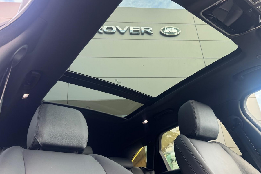 2024 MY25.5 Land Rover Range Rover Velar L560 P250 Dynamic SE SUV