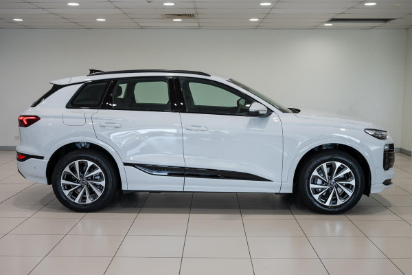 2026 Audi Q6 e-tron SUV image 3