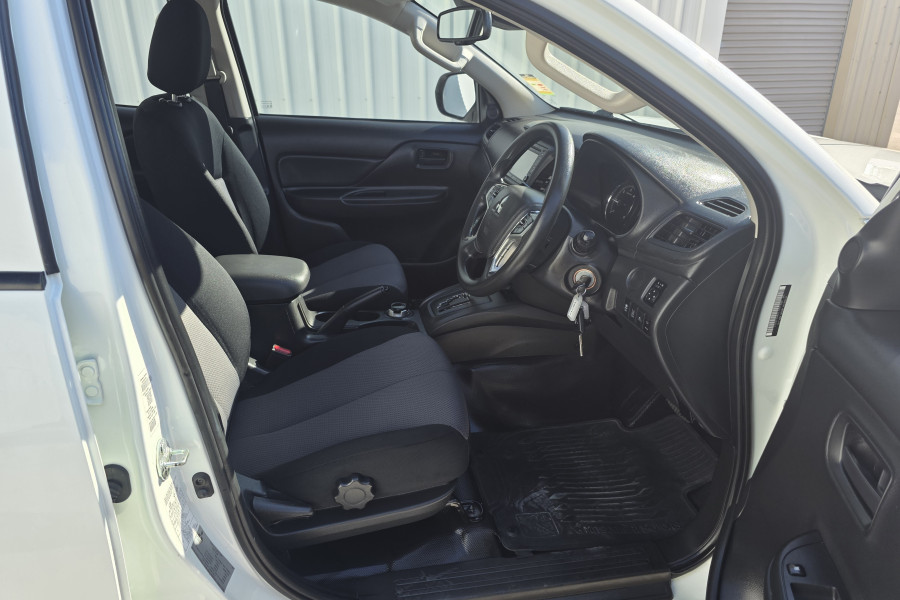 2021 MY22 Mitsubishi Triton MR GLX Ute Image 15