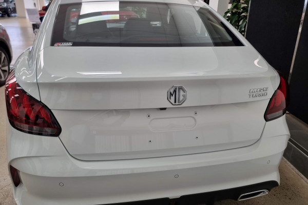 2024 MG MG5 AP32 Essence Sedan Image 5