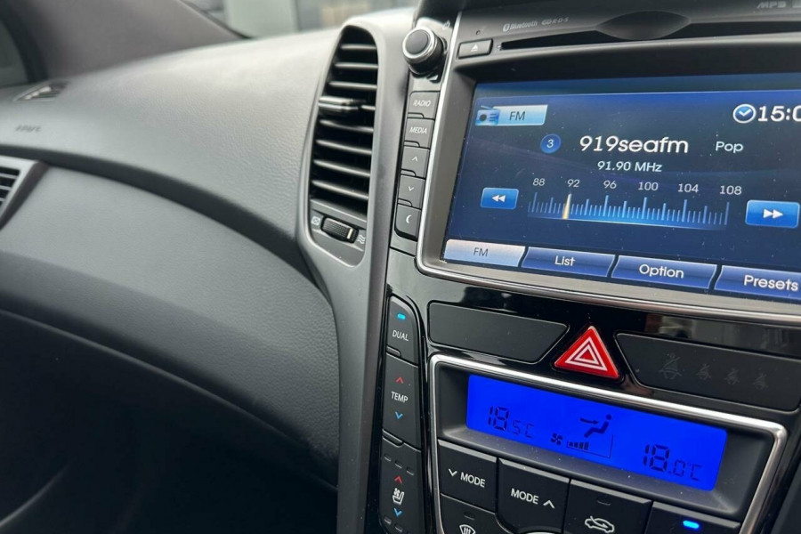 2016 Hyundai i30 GD3 Series II SR Premium Hatch Image 16