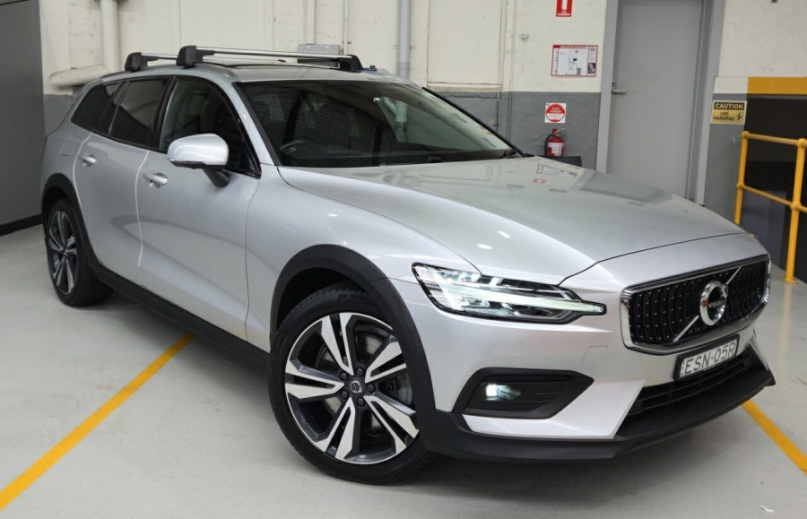 2021 MY22 Volvo V60 Cross Country Z Series B5 Wagon Image 1