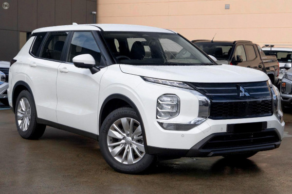 2025 Mitsubishi Outlander ZM ES SUV
