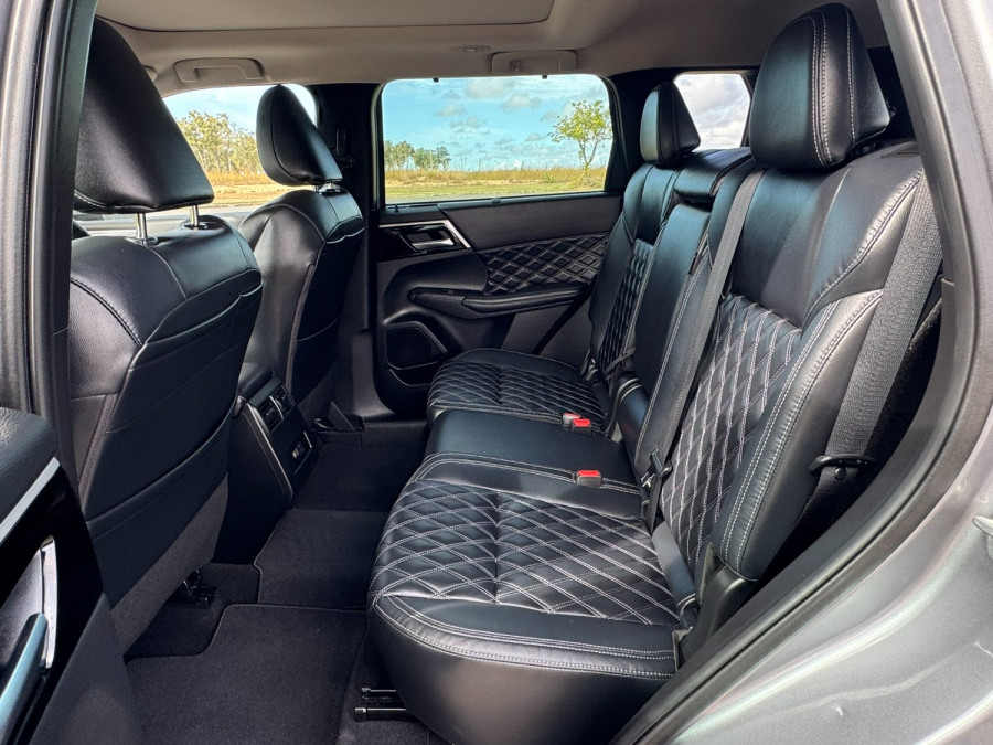 2022 MY22.5 Mitsubishi Outlander ZM Exceed SUV Image 12