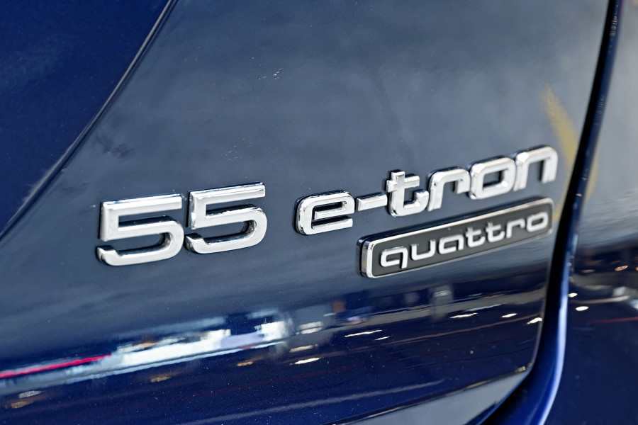 2025 MY24 Audi Q4 e-tron F4 55 SUV