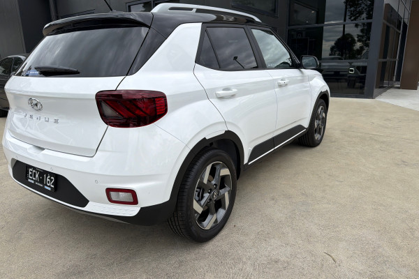 2026 Hyundai Venue QX.V5 Elite SUV Image 5