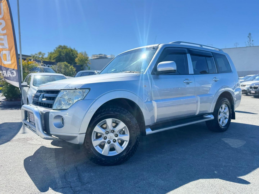 2010 Mitsubishi Pajero NT GLX SUV Image 1