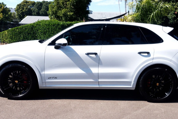 2024 Porsche Cayenne 9YA II GTS SUV Image 6