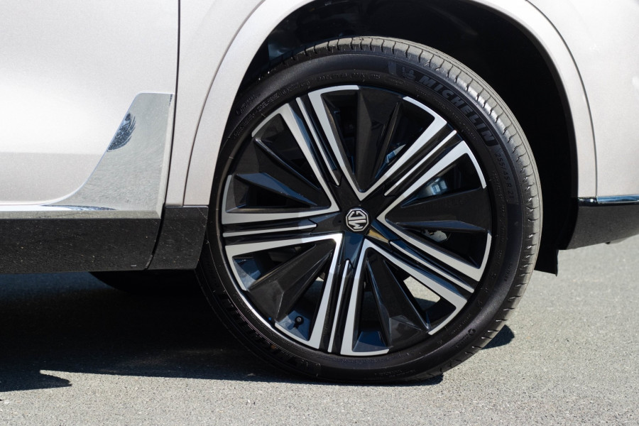 2026 MG QS Essence SUV Image 8