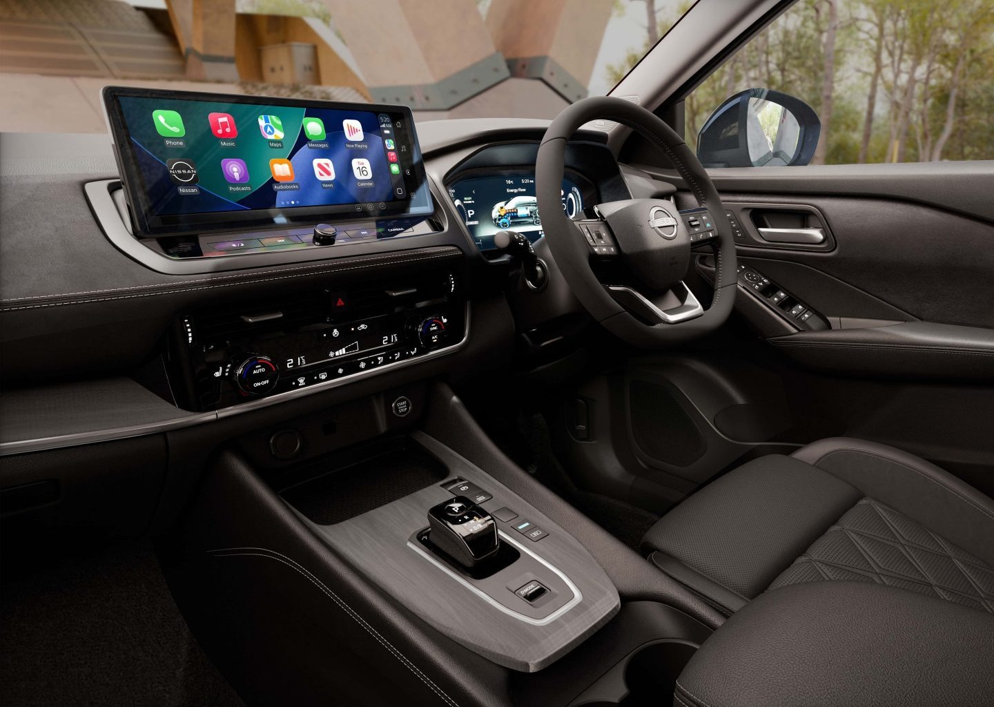 NISSAN CONNECT SERVICES<sup>(61)</sup> Image
