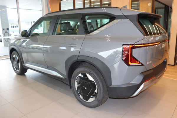 2026 Kia EV5 OVc Air Long Range SUV Image 8