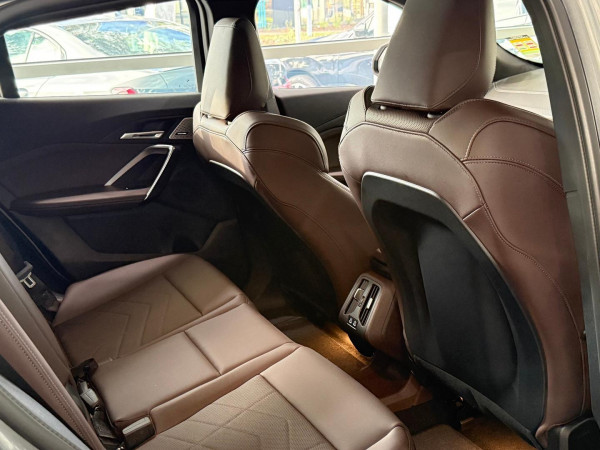 2024 BMW iX2 U10 eDrive20 M Sport SUV image 8