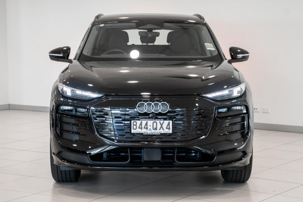 2026 Audi Q6 e-tron SUV image 4